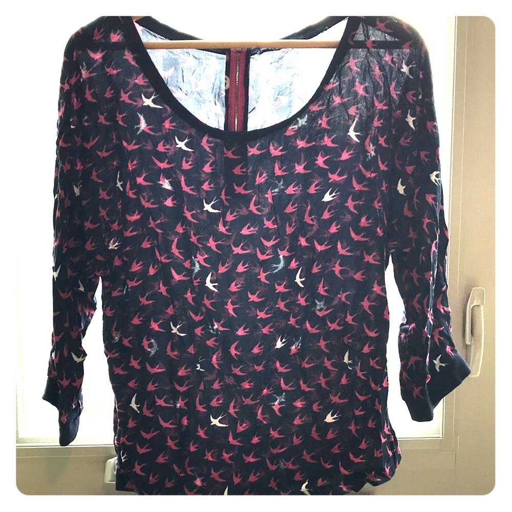 Blue&pink bird-patterned shirt